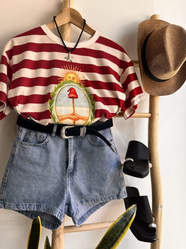 Remera Escudo Arg ROJO Y BLANCO